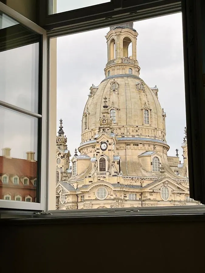 Luxury Home / 3-Raum-Suite An Der Frauenkirche / 4 Dresden Germany