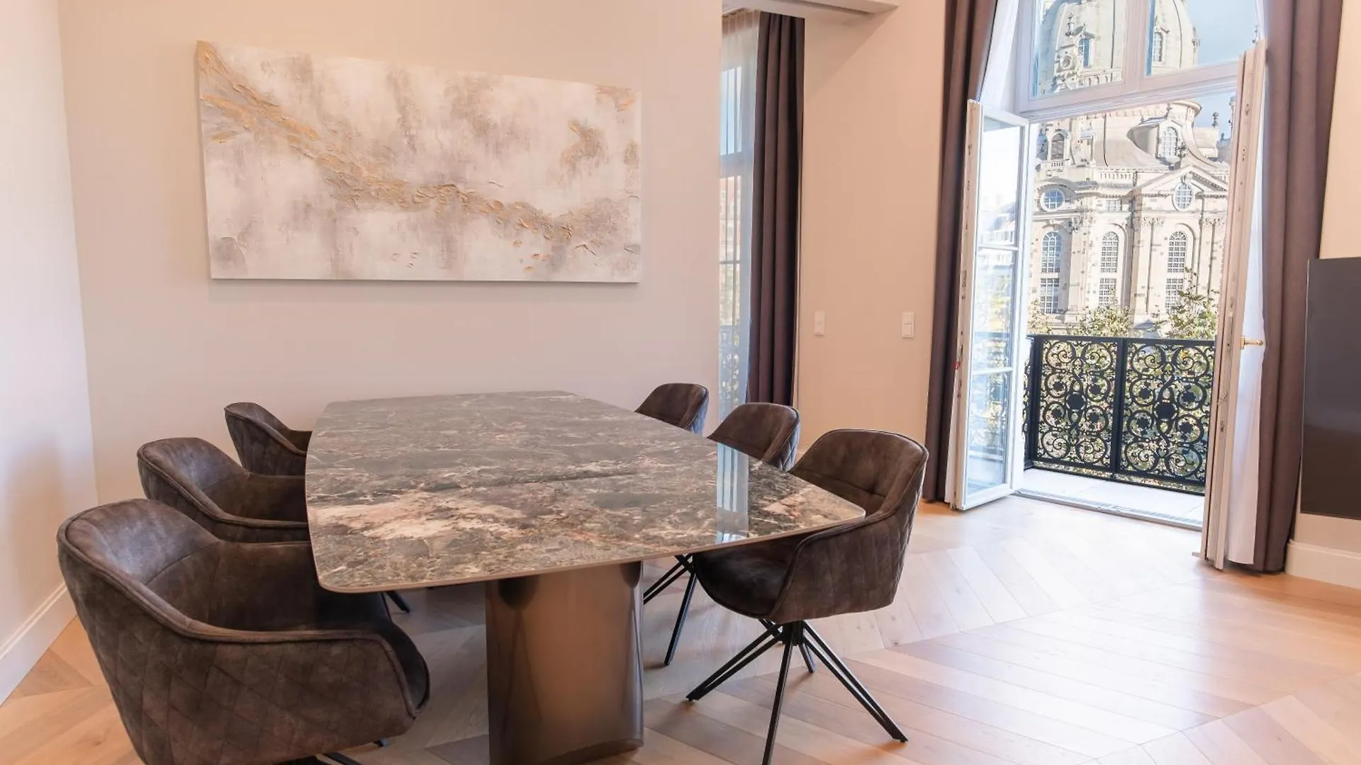 Luxury Home / 3-Raum-Suite An Der Frauenkirche / 4 Δρέσδη Διαμέρισμα